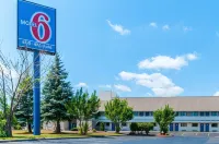 Motel 6 Southgate, MI - Detroit