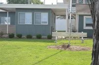 The Cedar Motel