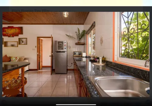 Effie Mountain View Halona Villa