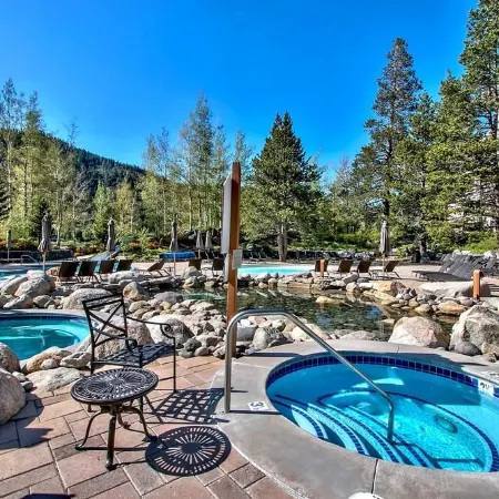 Located @ Everline Resort & Spa, Pools/Spas/Golf/Skiing/Ski-in & out/Ice Skating
