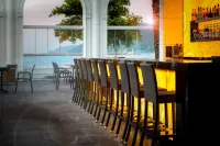 Northdoor Hotel - bar