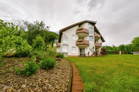 Hotel- Restaurant Zum Schwan Отели в г. Хермерсберг