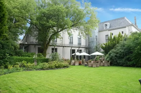 Fletcher Hotel Paleis Stadhouderlijk Hof Отели в г. Jorwert