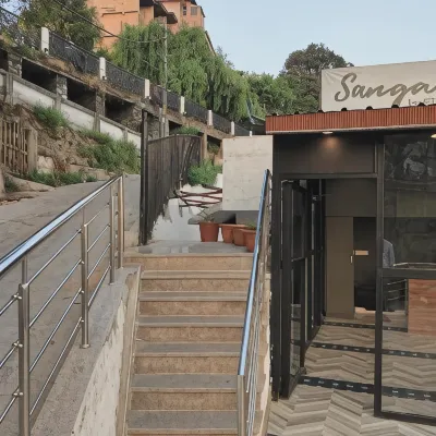 Sangam by Stotrak, Jhula Ghar Mussoorie Hotels near Binog Mountain Quail Wildlife Sanctuary