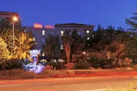 Ibis Hyères Centre فنادق في هييريس