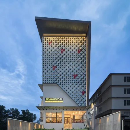 MaxOneHotels @ Kota Harapan Indah