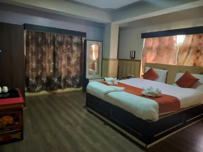 Himalayan Chariot Hotels near Sikkim Tourism View Point & Car Park Lungma Dara