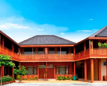 Arayanna Hotel & Resort Hotels in Trawas