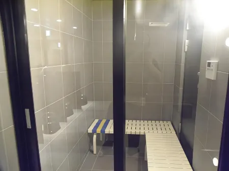 Male Only Capsule Hotel&Spa the Nell