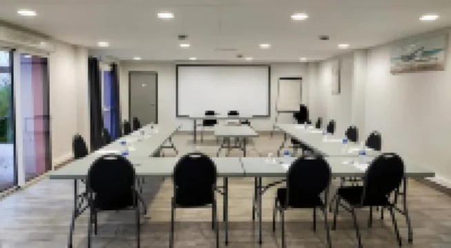 أدونيس لا باول فنادق في لا بول إسكوبلاك