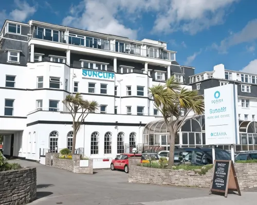 Suncliff Hotel - Oceana Collection Hotels in Bournemouth