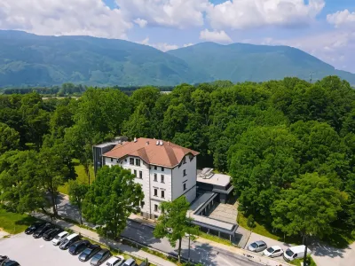Heritage Hotel Krone Hotel a 
