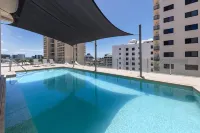 Park Regis City Quays - Pools