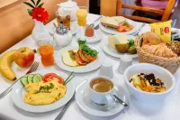 Hotel Sachsen-Anhalt - breakfast