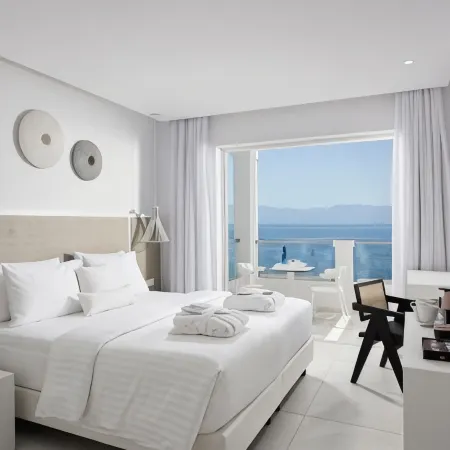 Dimitra Beach Hotel & Suites