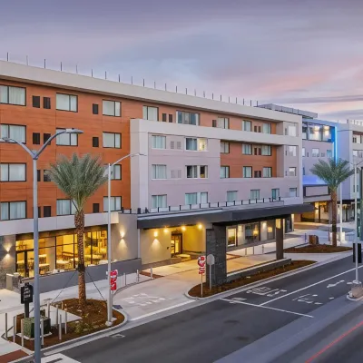 Residence Inn San Francisco Airport Millbrae Station Hotel berhampiran Millbrae Station