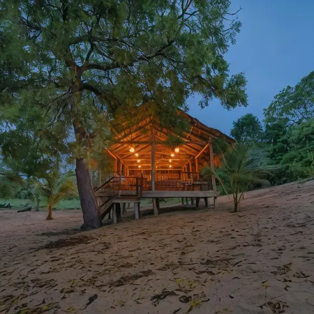 Wild Edge Panama - Kumana Safari Lodge