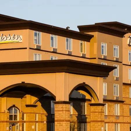 Radisson Hotel & Suites Fort McMurray