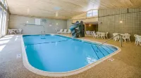 Walker Hotel - Pools