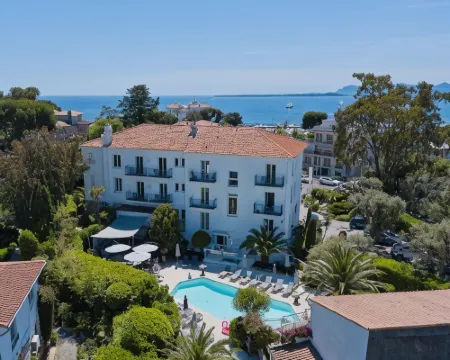 Hôtel la Villa Cap D’Antibes アンティーブのホテル