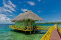 Punta Caracol Acqua Lodge Hotels near Playa Bluff