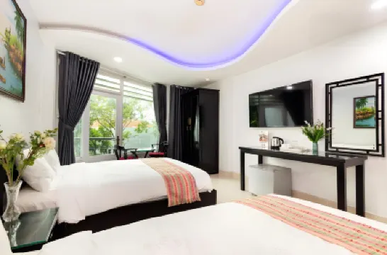 Saigon Pink Hotel Các khách sạn gần Đ. Nguyễn Huệ