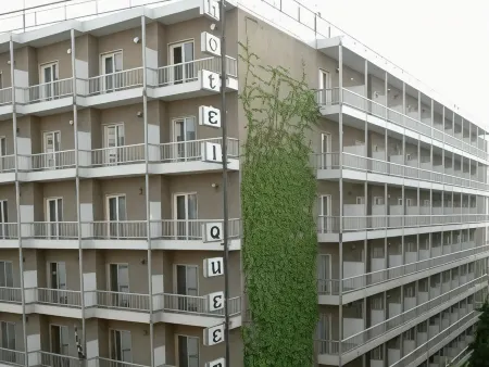 Queen Olga Hotel Отели в г. Pilea
