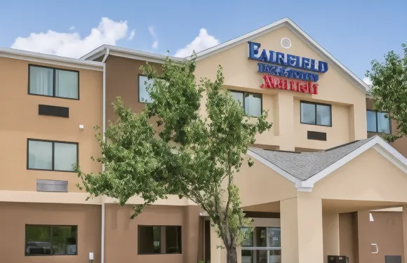 維多利亞萬楓酒店