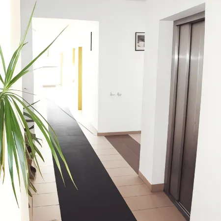 Elizeu Hotel Отели рядом со станцией The North Train Station