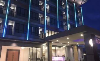 Orchid Riverview Hotel