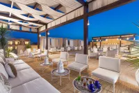 Jaz Neo Almazino, Almaza Bay