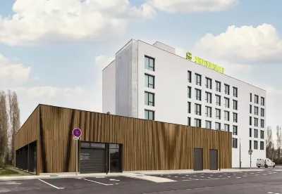 B&B HOTEL Cergy Saint-Christophe Gare Hotel in zona Centre d'Accueil Universel - Cergy Préfecture