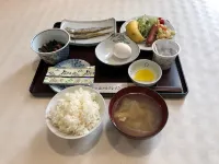 Hitachi Hotel Crane - servizio colazione