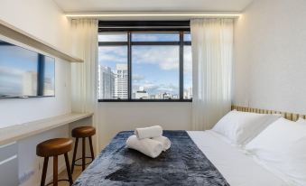 Comfortable and Complete Stay in Downtown Curitiba - ECL