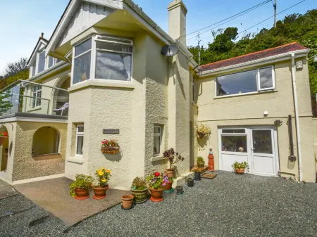 Upper Deck Отели в г. Косанд