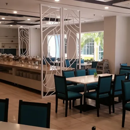 Harbour View Hotel