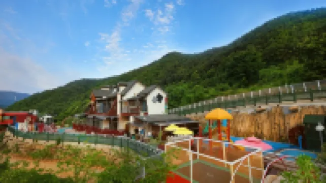 Cheongdo Oak Castle Pension