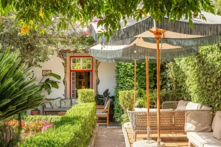 Pergola Boutique Hotel