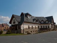 Skalny Dworek Hotels in Nowy Targ County