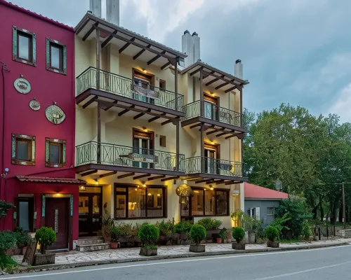 Xenonas Sta Tzakia Hotels in Karpenisi