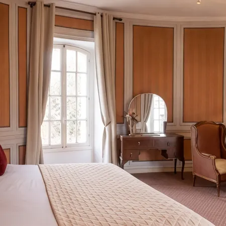 Château d'Ermenonville Hotels in Oise
