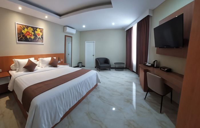 Grand Avira Hotel