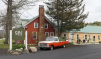 Gale River Motel