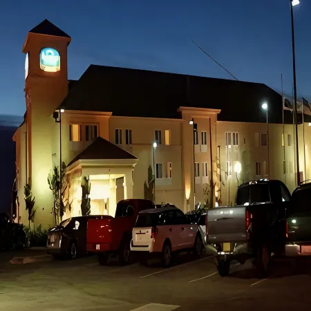 Fairfield Inn & Suites Dallas Medical/Market Center