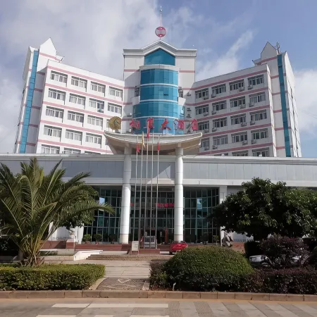 Tobacco Hotel