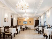 Hotel Royal Plaza ティミショアラのホテル