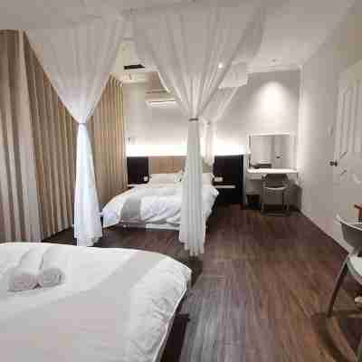 97 Homestay(HuiSing) 3R2B 8pax 2 CarPark Rooms