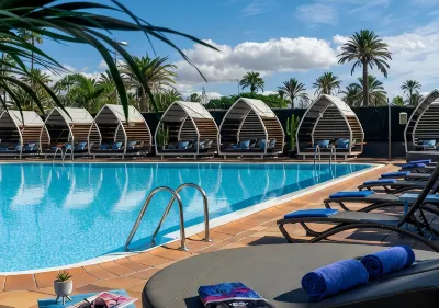 AxelBeach Maspalomas - Apartments and Lounge Club - Adults Only Отели в г. 