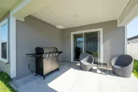 Shoreline Sanctuary – Pool • Beach• Downtown• Pickle ball• Putting Green - Boutique