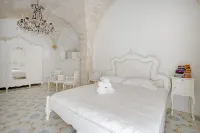 Marchesa - 2 Bedrooms, Terrace & Bath Tub in Center - Apartments